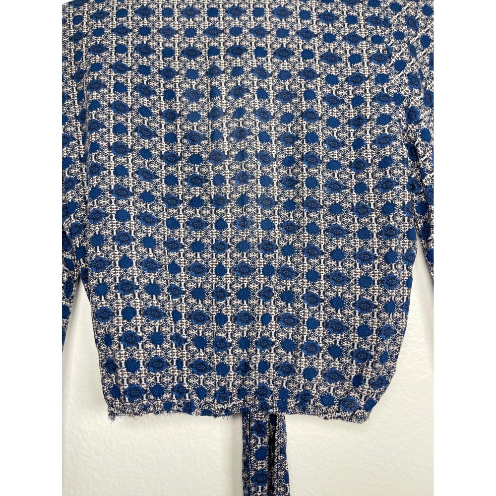 Forever 21 Blue White Medallion Print Tie Front Crop Top Bell Sleeve Boho Small - Picture 11 of 11